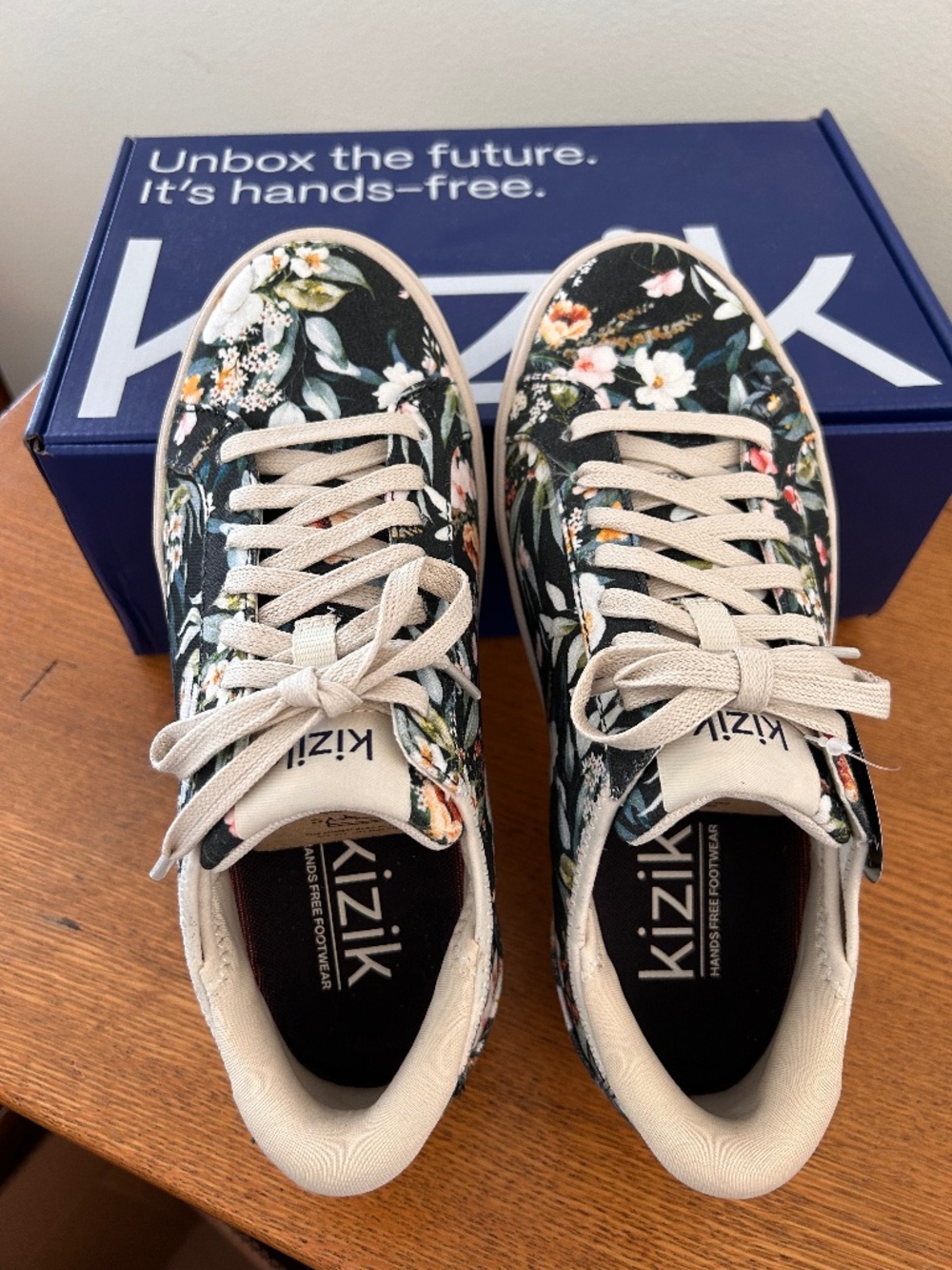 Brand-new KIZIK "Irvine" step-in sneakers size US 7W, EU 38.5 - Picture 1 of 6
